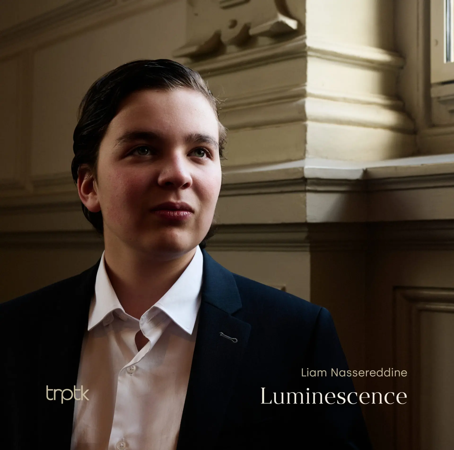 Cover: Luminescence