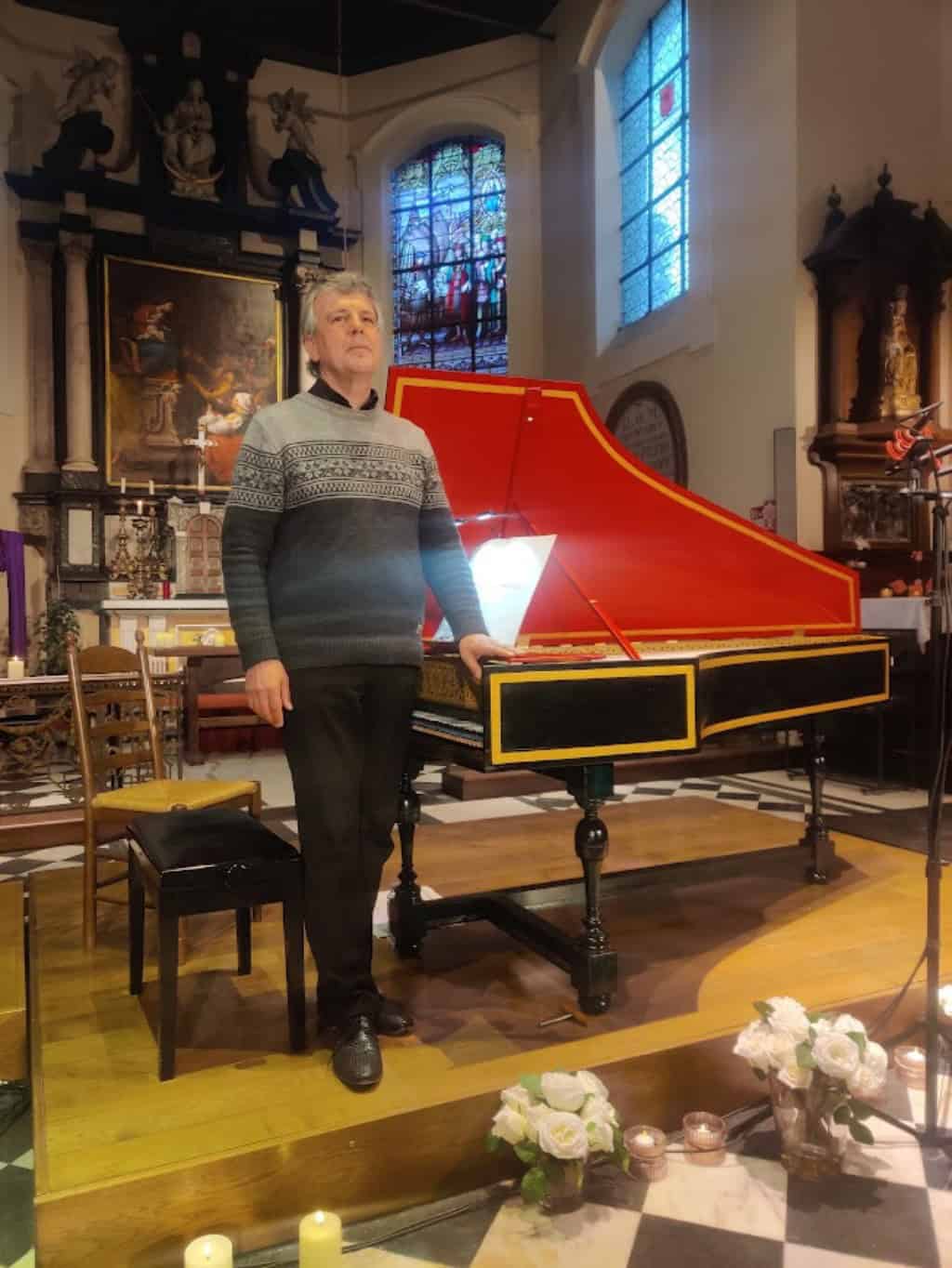 Peter Waldner aan zijn Lautenklavier